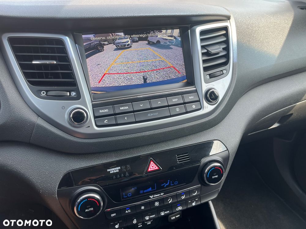 Hyundai Tucson blue 1.7 CRDi 2WD Intro Edition - 9