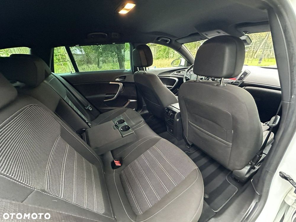 Opel Insignia - 30