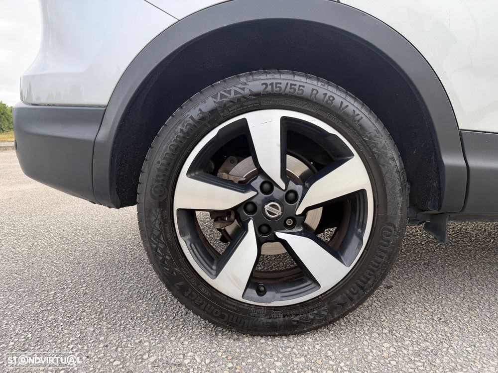 Nissan Qashqai 1.5 dCi N-Connecta 18 - 16