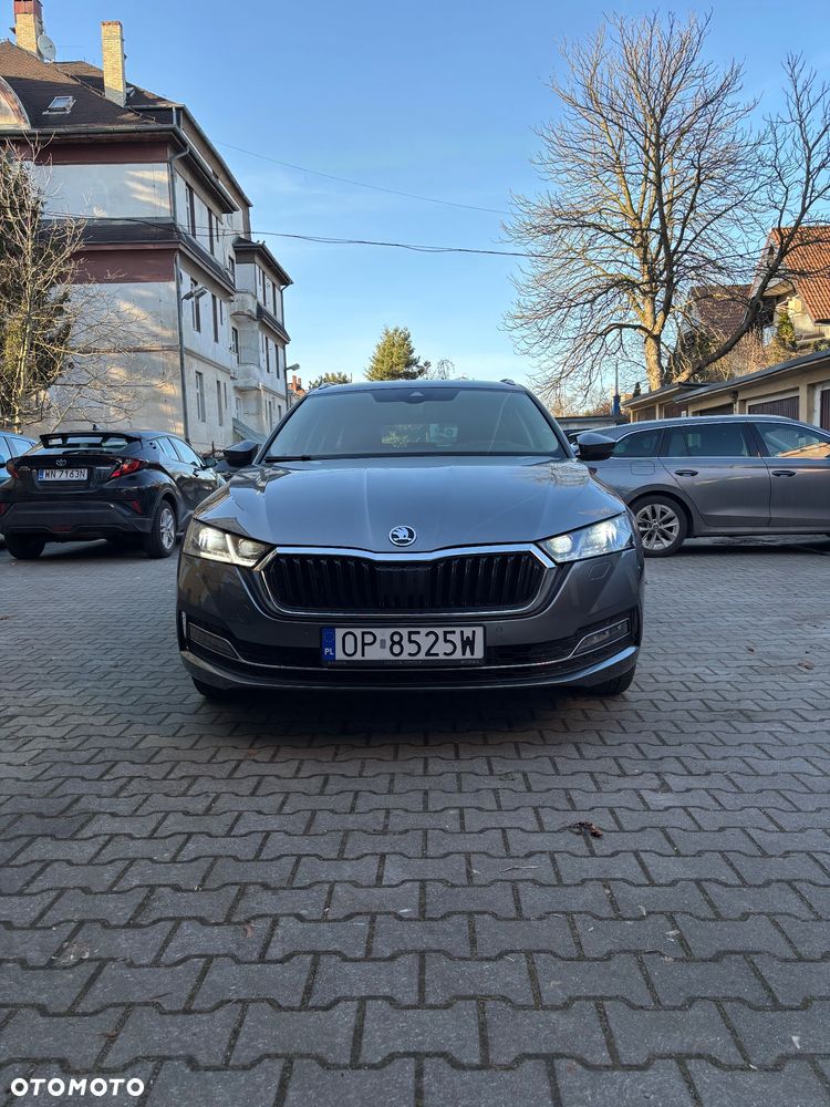 Skoda Octavia 2.0 TDI Style DSG - 3