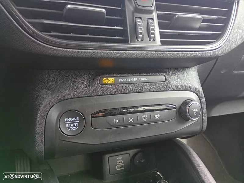 Ford Focus SW 1.0 EcoBoost MHEV ST-Line - 20