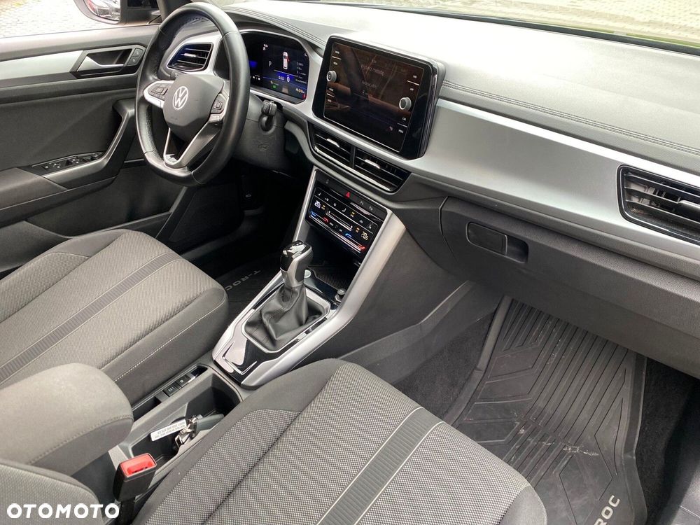 Volkswagen T-Roc - 16