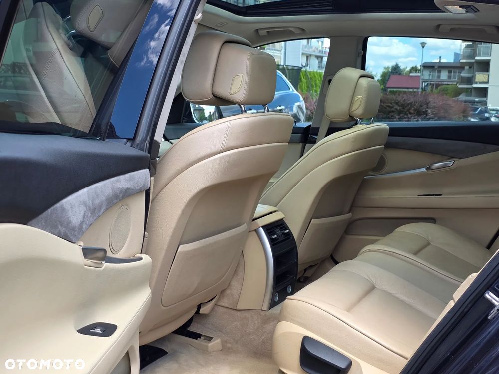 BMW 5GT 530d - 28
