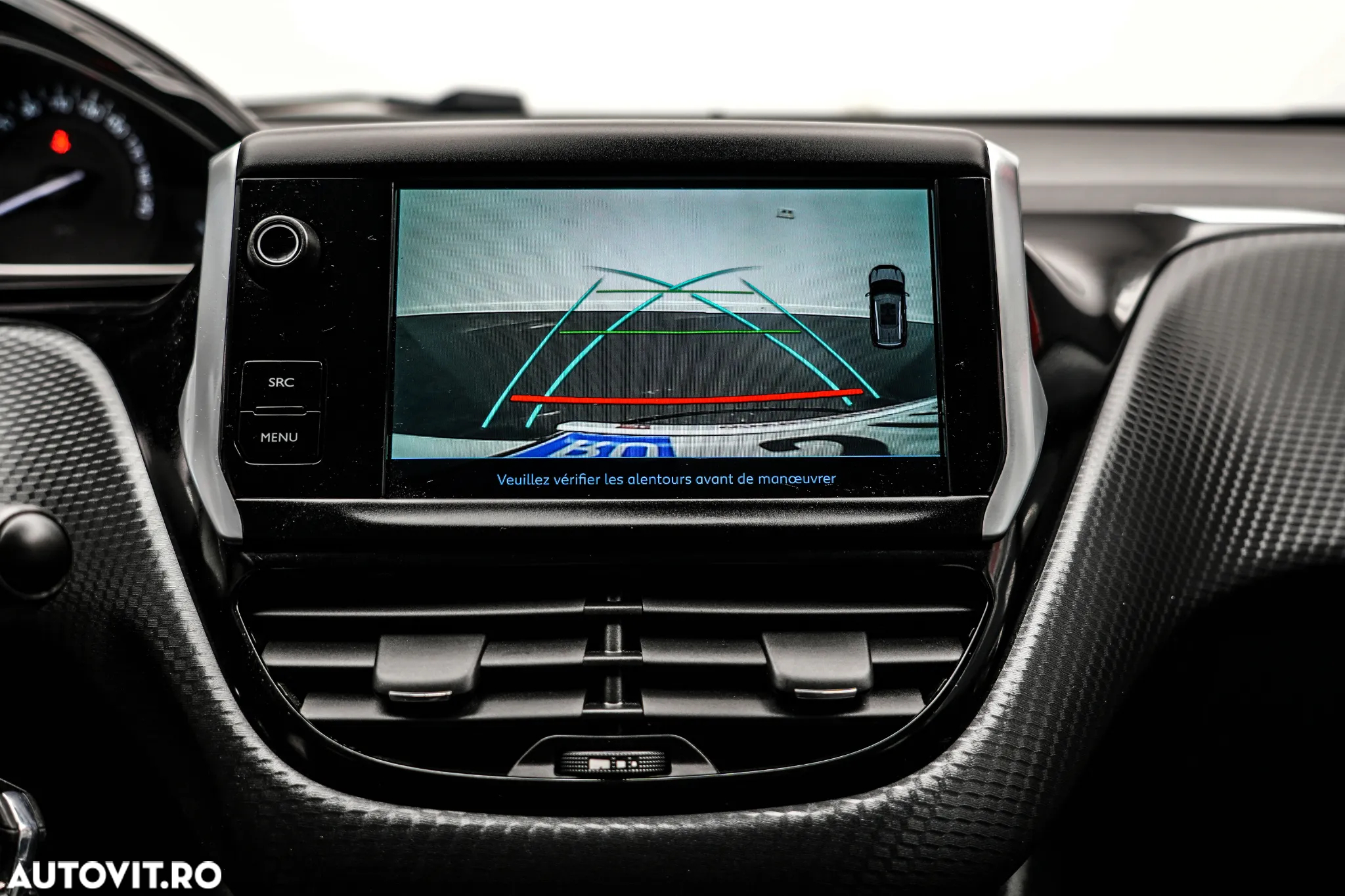 Peugeot 2008 1.2 PureTech Turbo EAT6 S&S Allure - 22