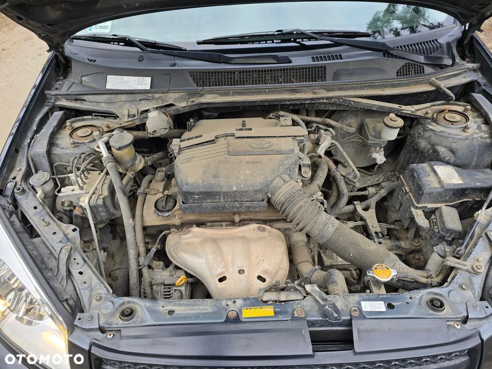 Toyota RAV4 2.0 VVT-i 4x4 - 31