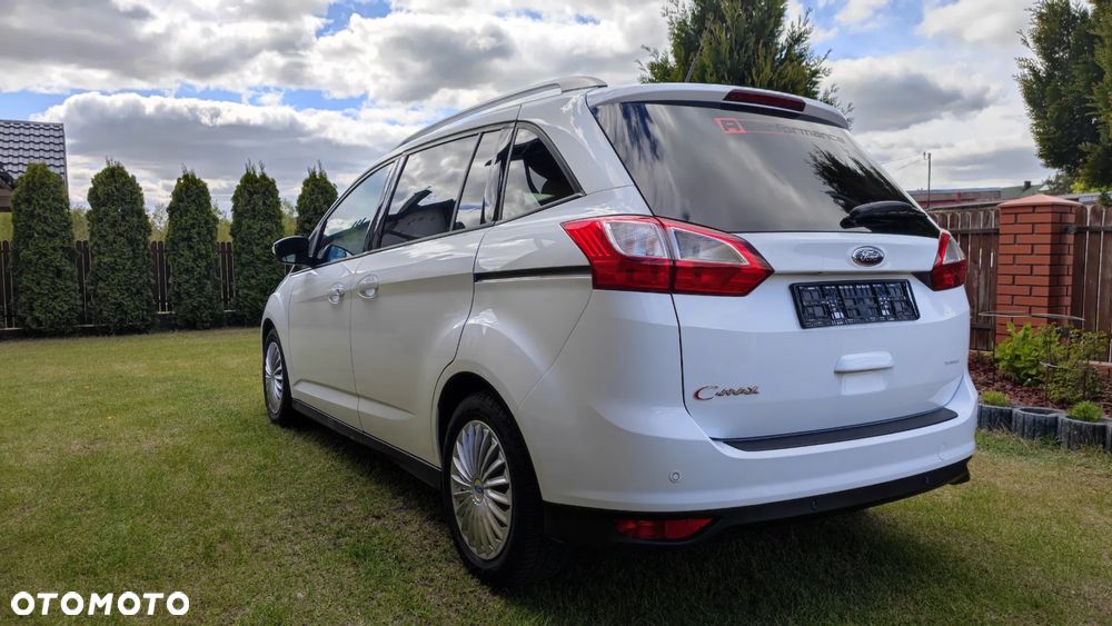 Ford Grand C-MAX - 8