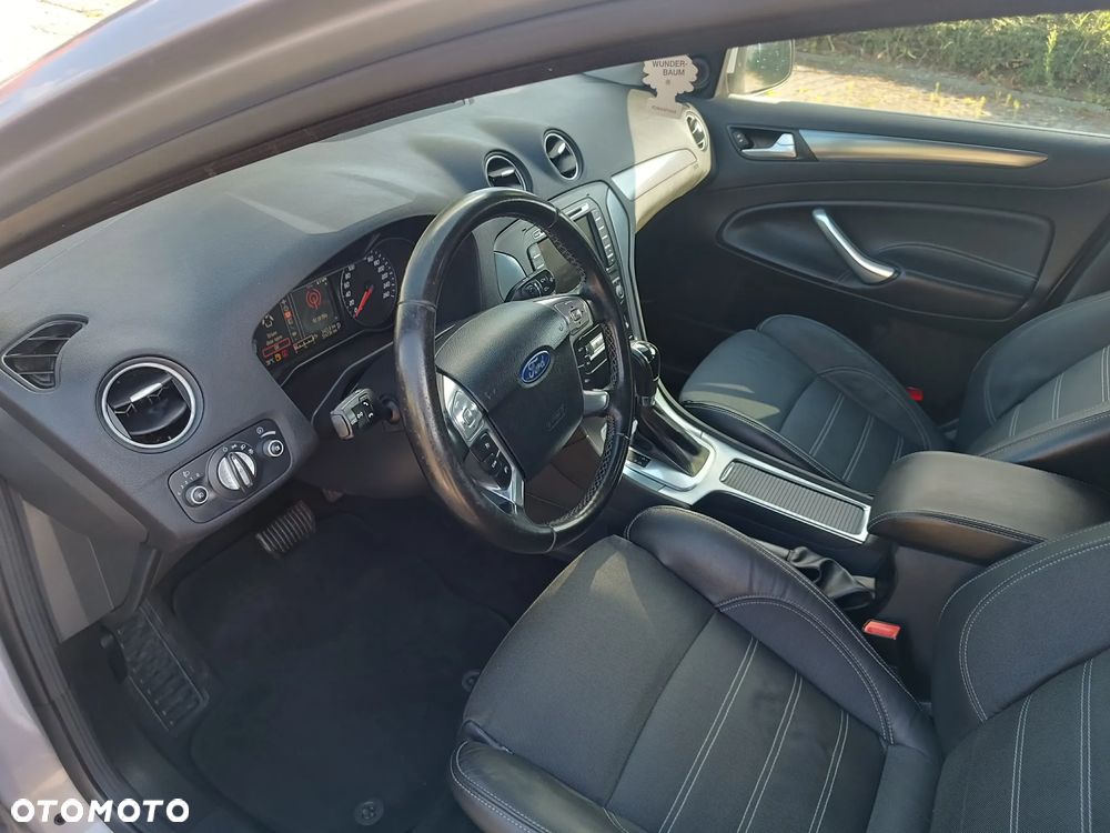 Ford Mondeo 2.0 SCTi Titanium - 10