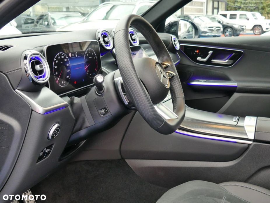 Mercedes-Benz GLC - 9