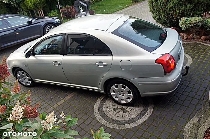 Toyota Avensis 1.8 VVT-i Luna - 8
