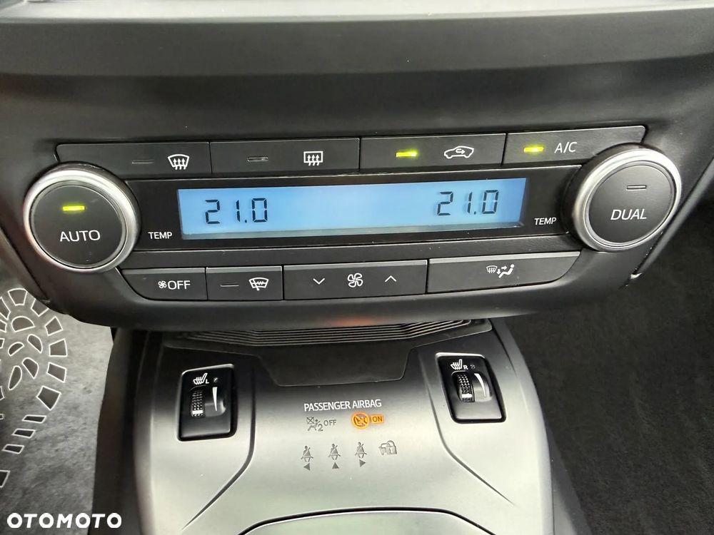 Toyota Avensis Touring Sports 1.8 Business Edition - 13