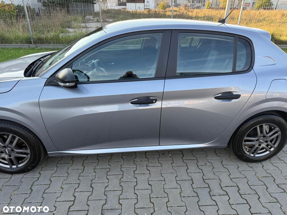 Peugeot 208 - 6