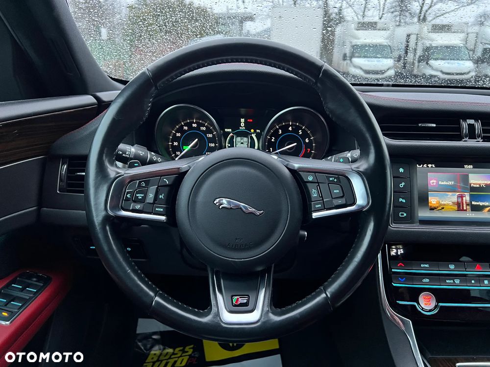 Jaguar XF S AWD - 13