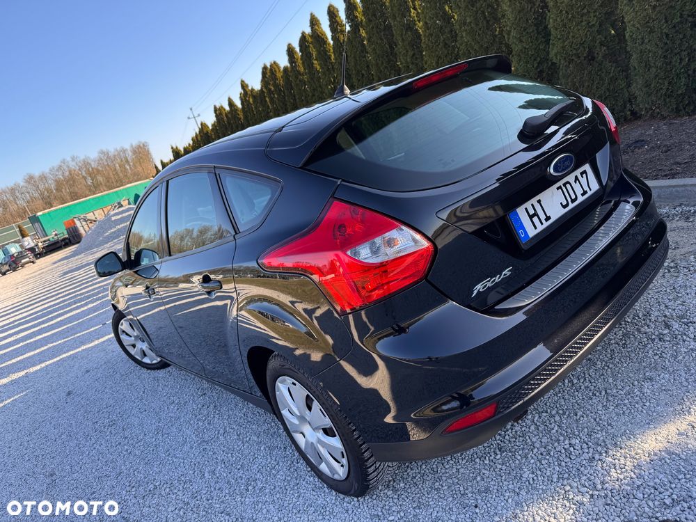 Ford Focus 1.6 TDCi DPF Start-Stopp-System Ambiente - 16
