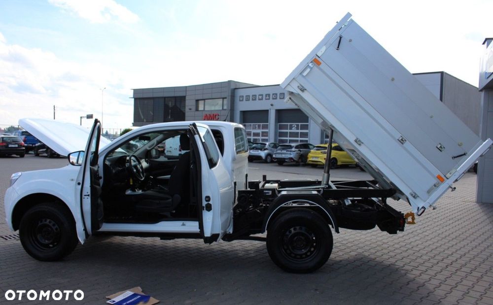 Nissan Navara - 7