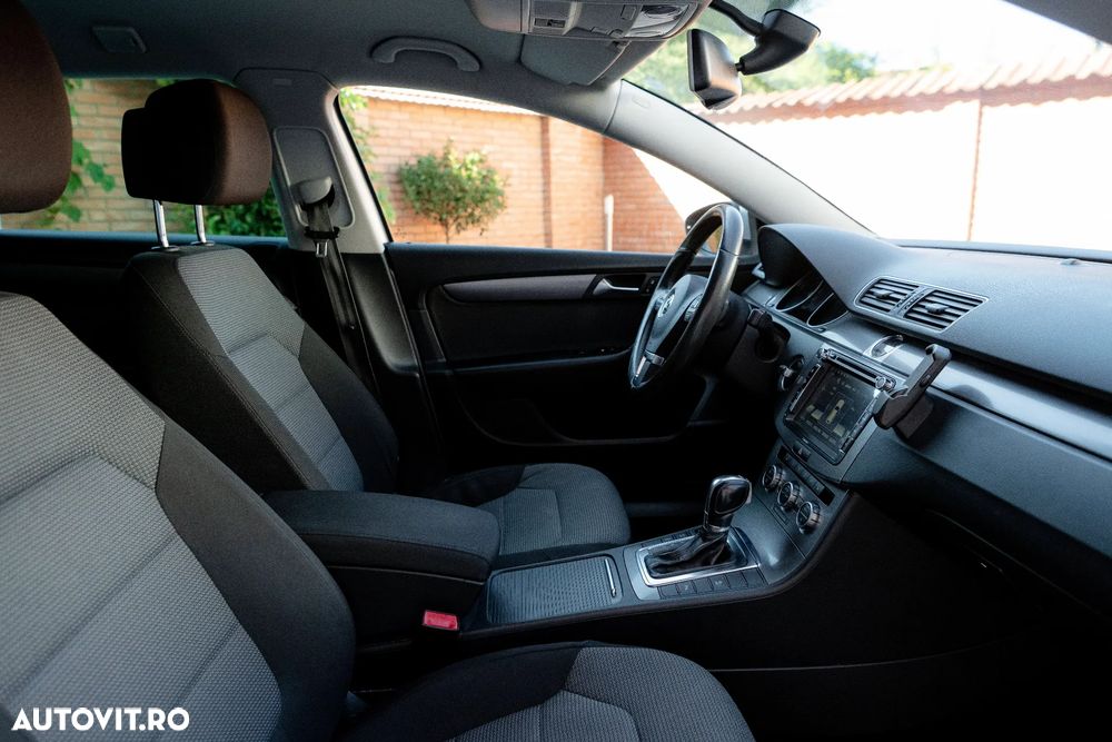 Volkswagen Passat 2.0 TDI BlueMotion Technology DSG Comfortline - 10