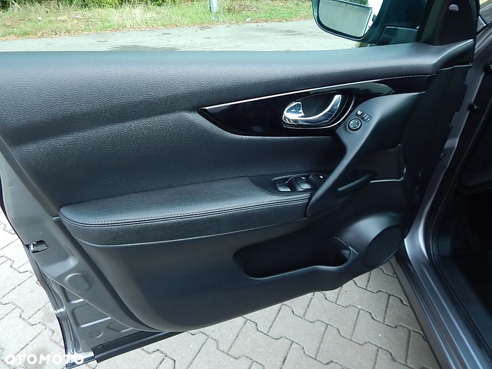Nissan Qashqai 1.2 DIG-T N-Vision EU6 - 22