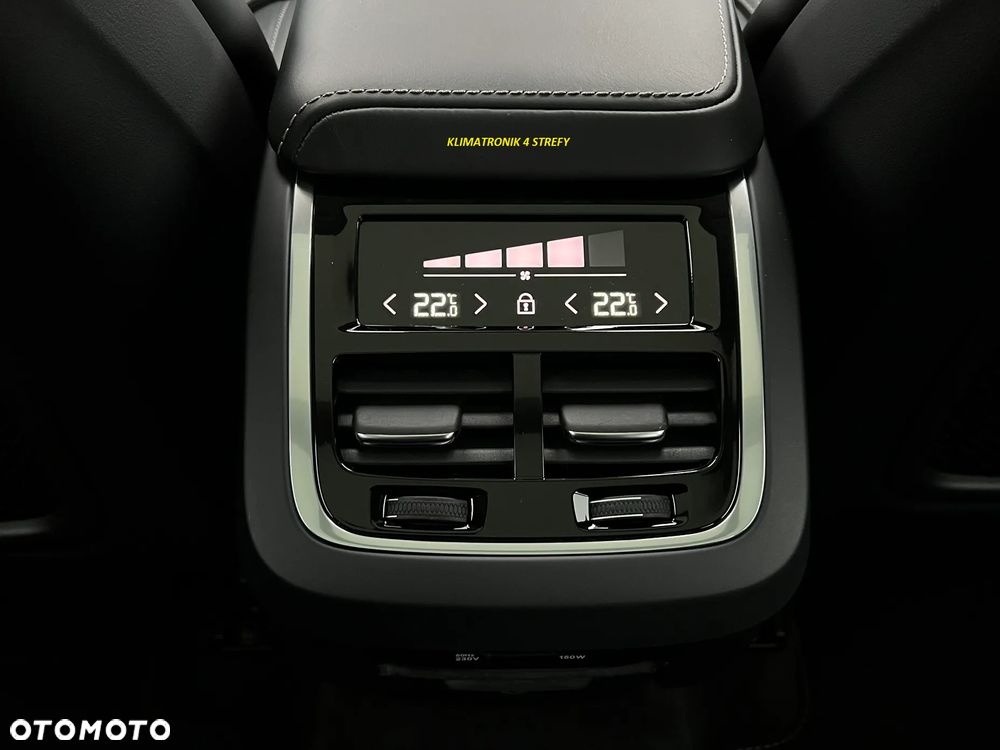Volvo XC 60 B4 D AWD Plus Dark - 15