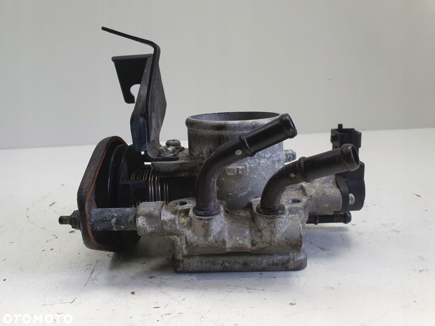 Hyundai i30 1.6 16V PRZEPUSTNICA 35170-26910 - 5