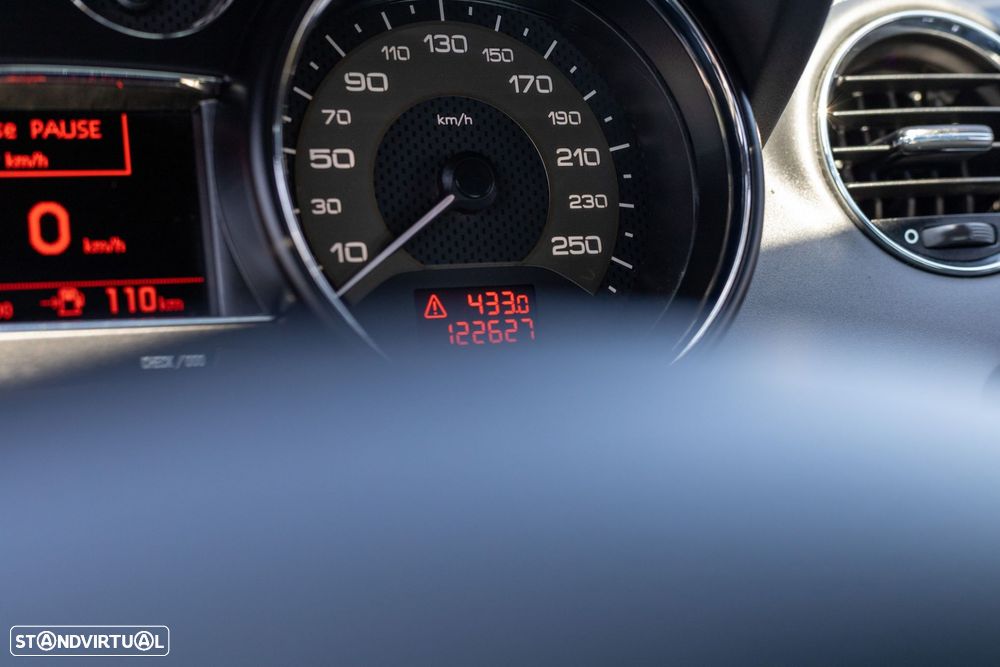 Peugeot RCZ 1.6 THP Onyx - 46