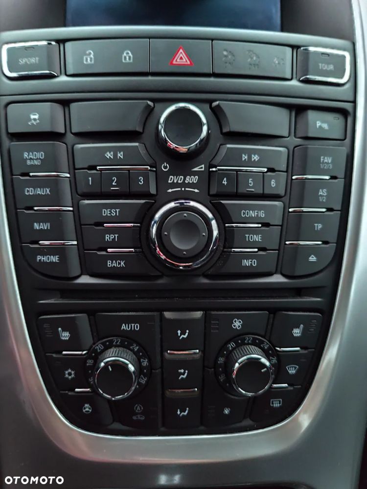 Opel Astra 1.6 T Cosmo - 14