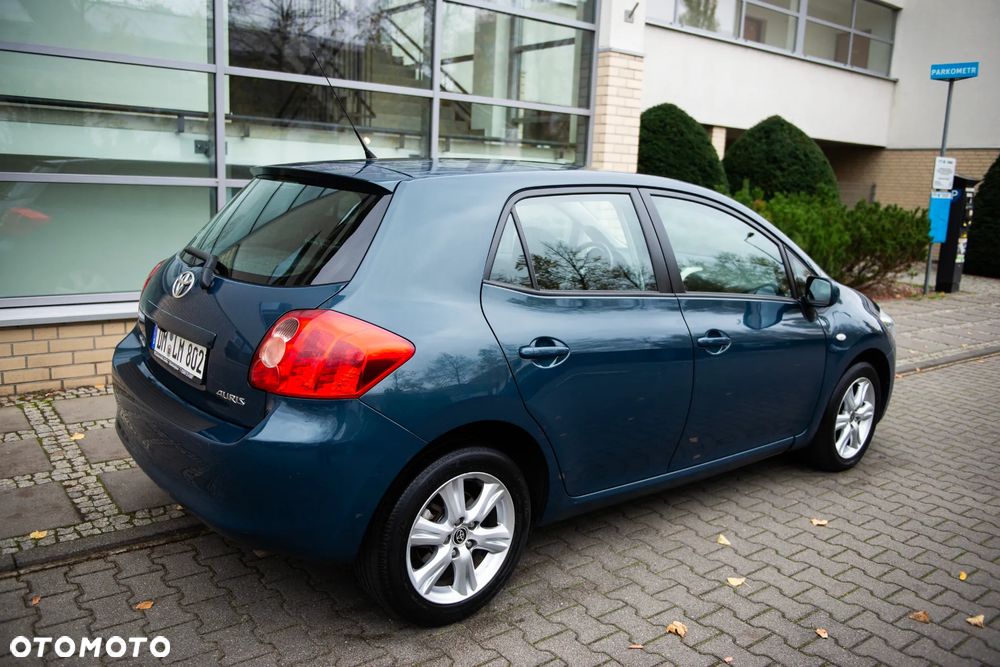 Toyota Auris 1.6 Edition - 12