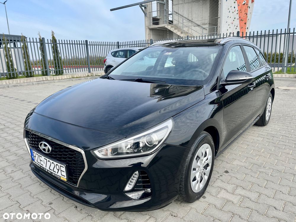 Hyundai i30 1.6 CRDi Automatik Trend - 9
