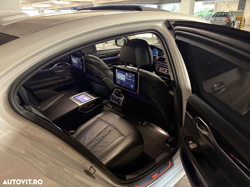 BMW Seria 7 - 21