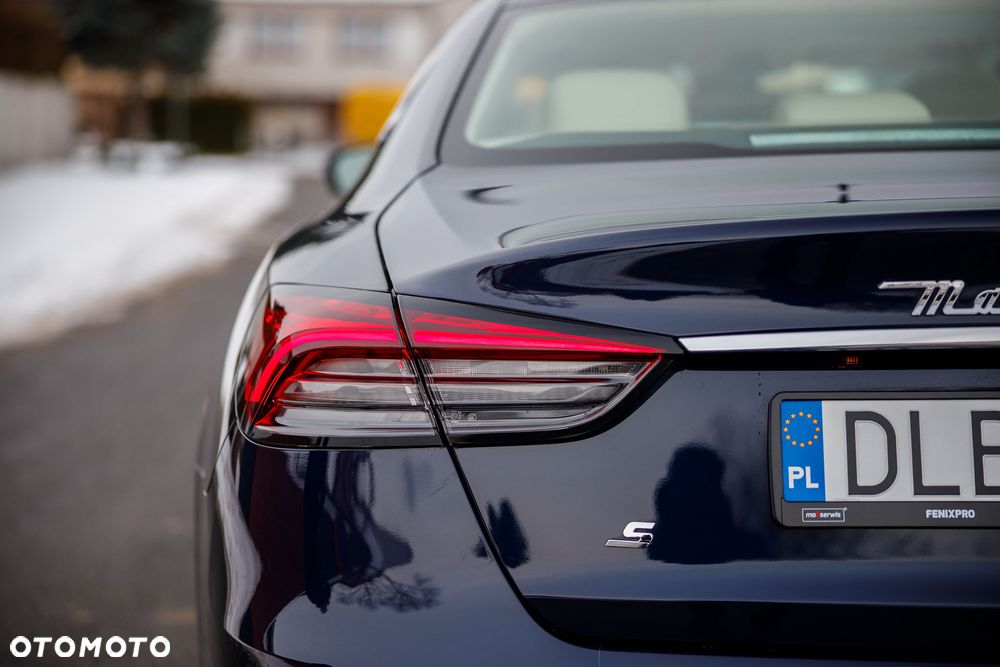 Maserati Quattroporte GranLusso S - 17