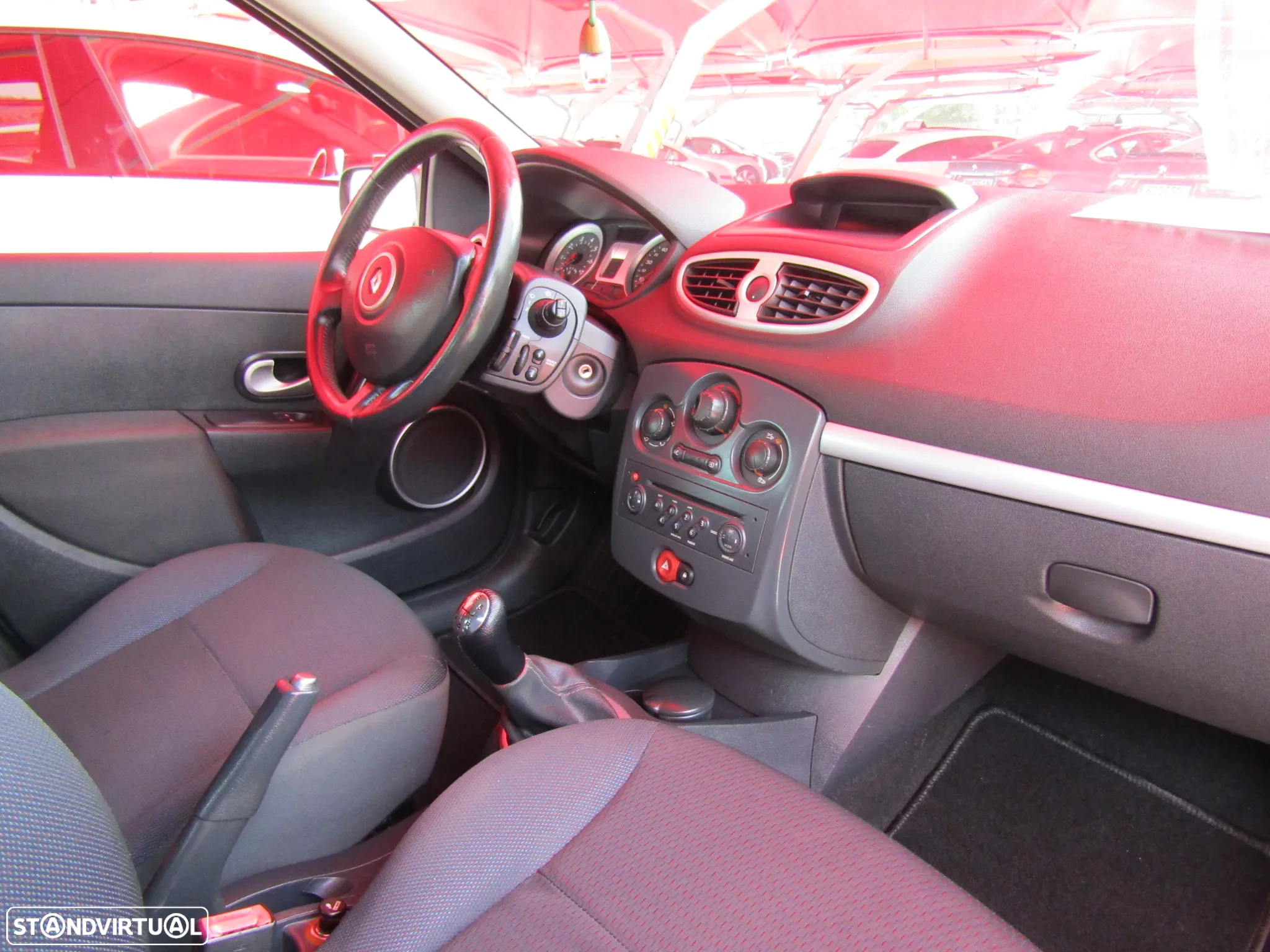 Renault Clio Break 1.2 TCE Dynamique S - 14