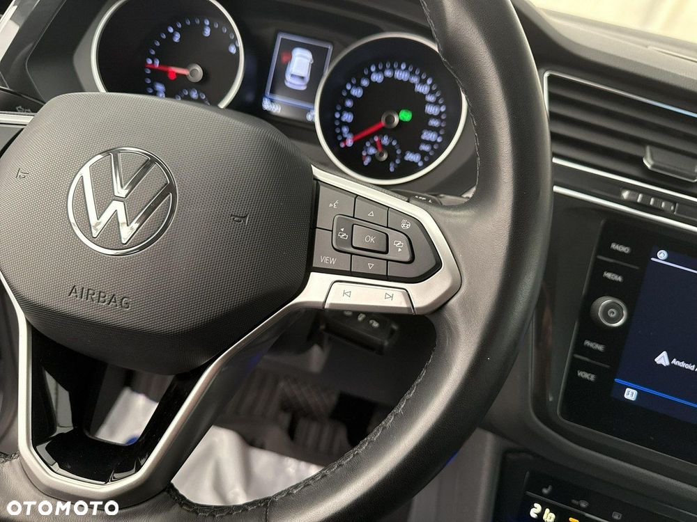 Volkswagen Tiguan - 26