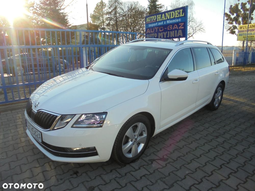 Skoda Octavia 2.0 TDI DSG Ambition - 5