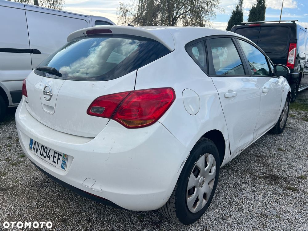 Opel Astra - 6