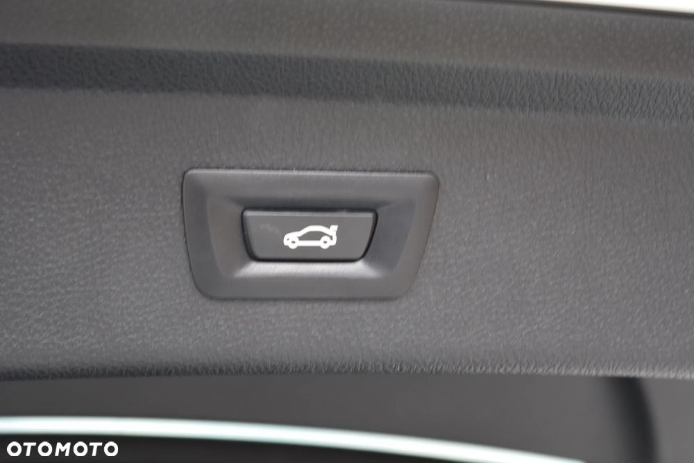 BMW 3GT 320d M Sport - 22