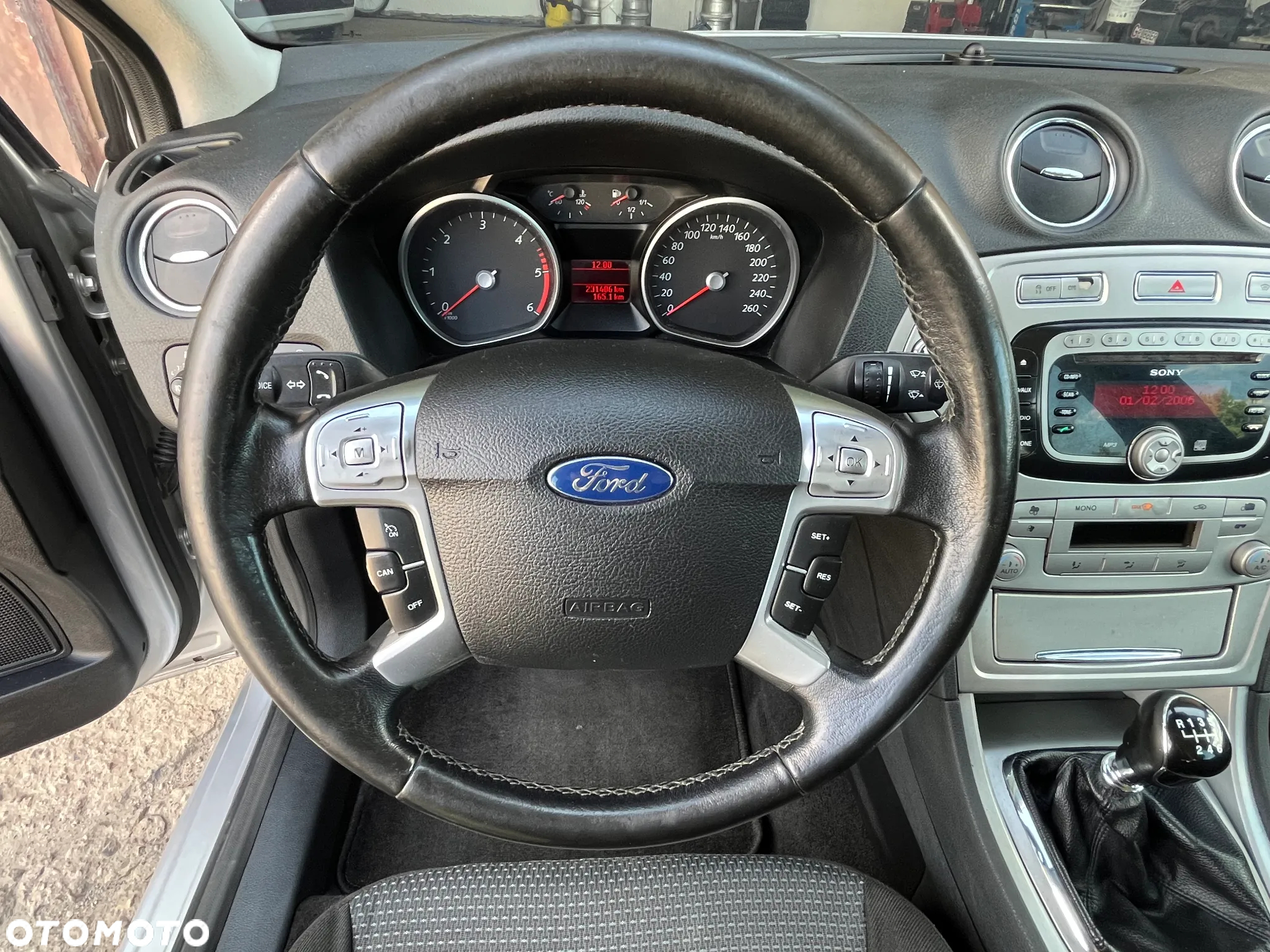 Ford Mondeo - 16