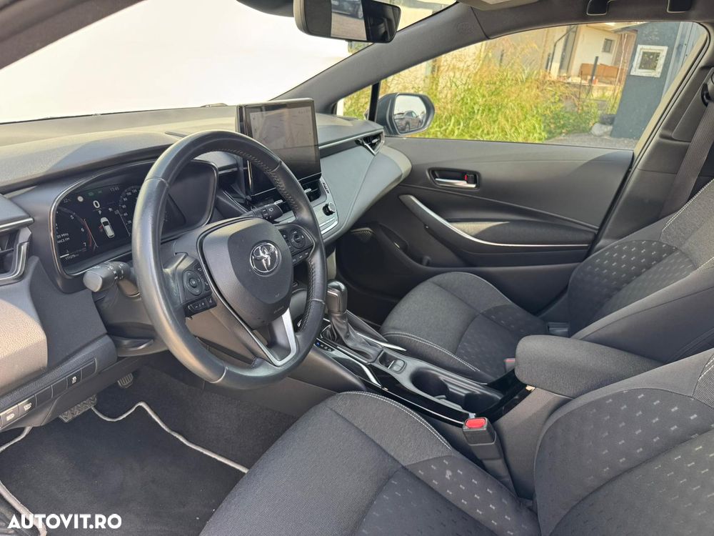 Toyota Corolla 1.8 HSD Dynamic - 9