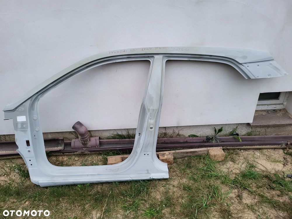 PRÓG SŁUPEK POSZYCIE HYUNDAI I20 II LEWY PRZÓD - 1