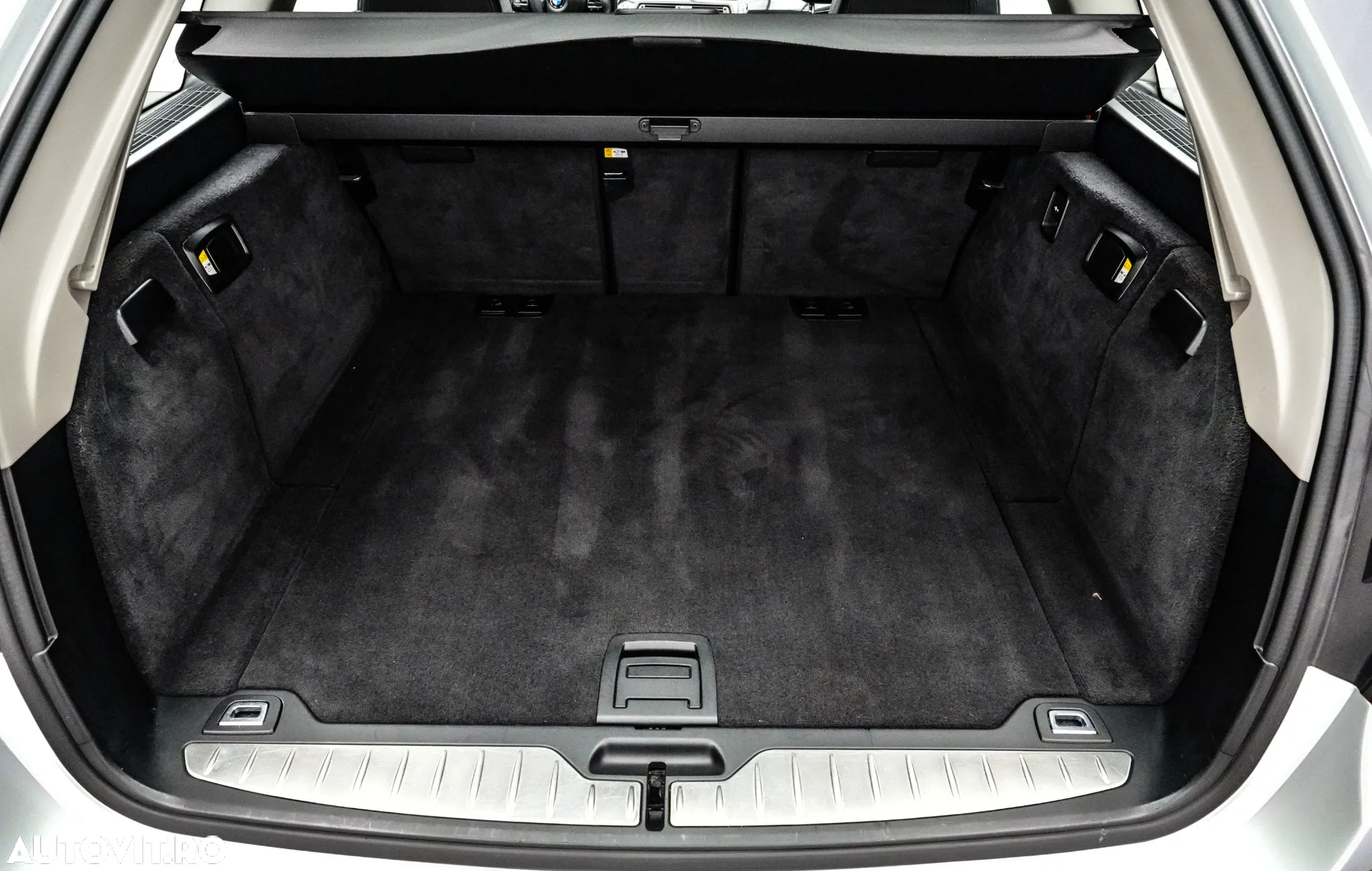 BMW Seria 5 520d Touring - 21