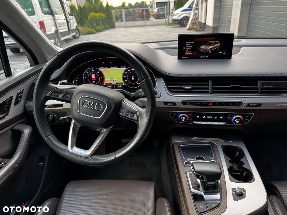 Audi Q7 - 12