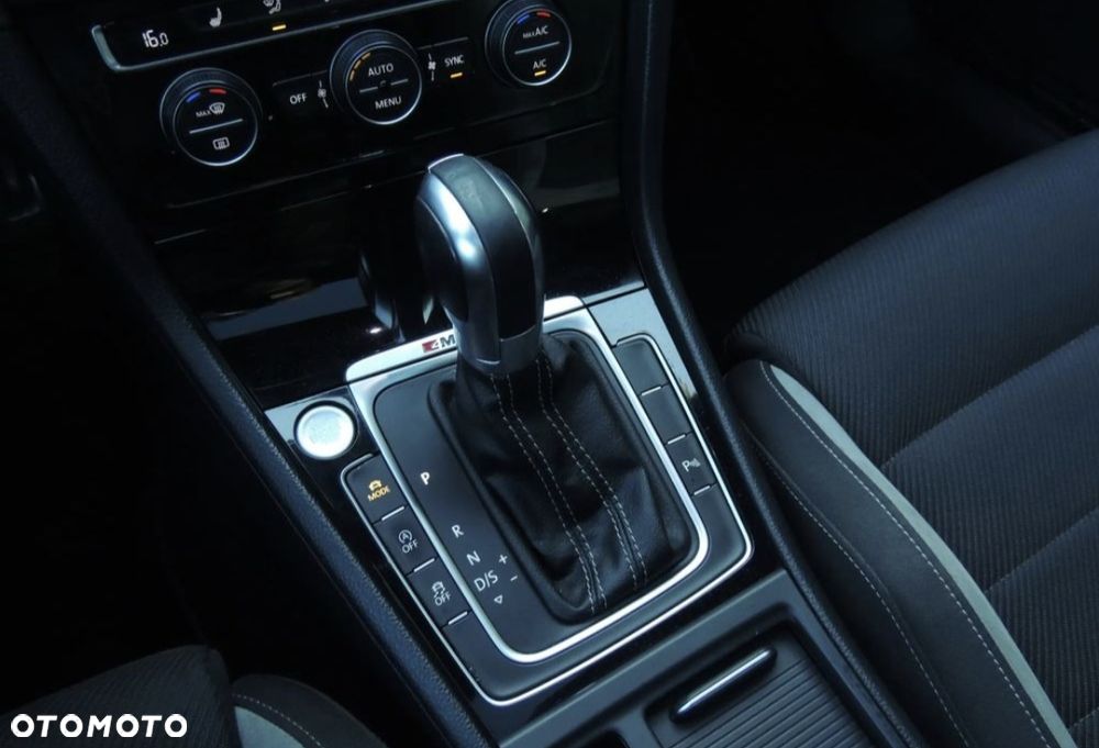 Volkswagen Golf - 13