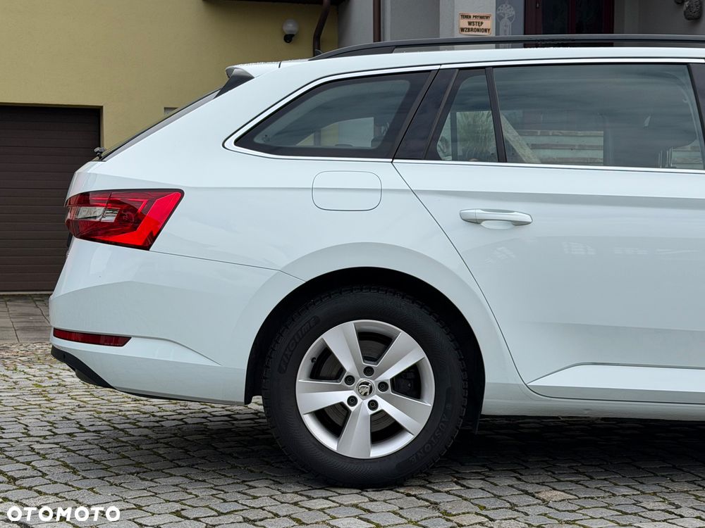 Skoda Superb 1.6 TDI Ambition - 5
