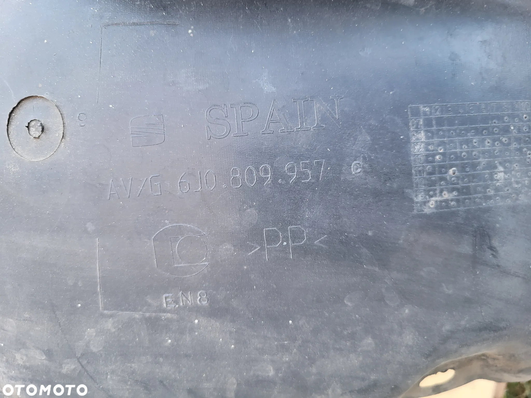 Nadkole  Lewe Lewy Przód SEAT IBIZA IV 09r 6J0809957 - 2