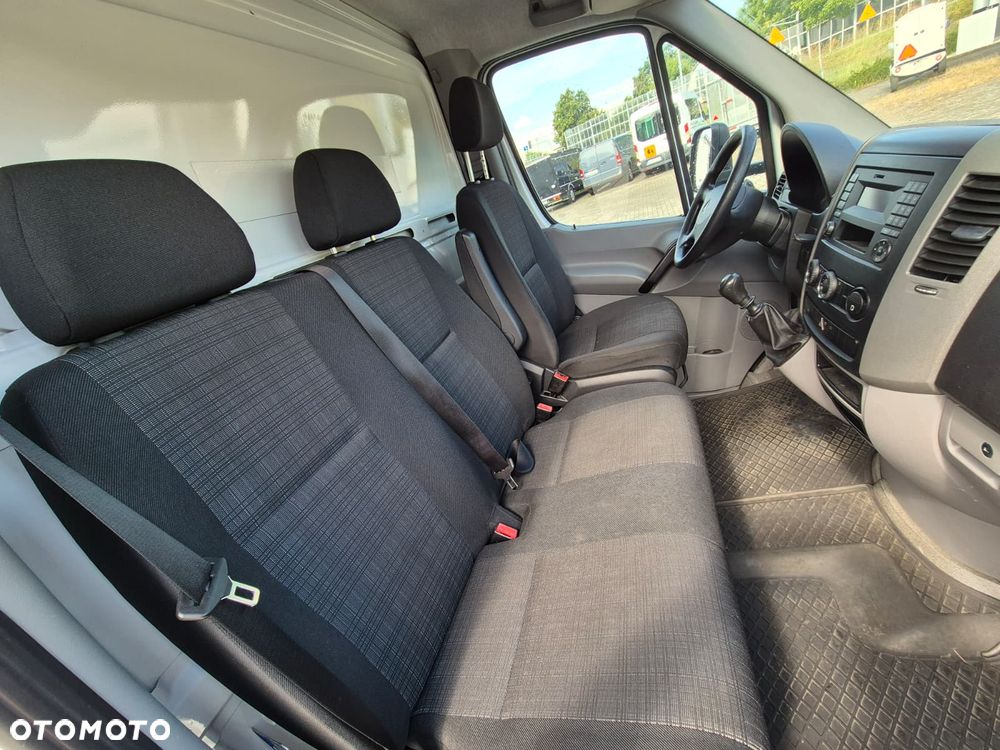 Mercedes-Benz Sprinter 316 CDi / KONTENER / 1 WŁ / WINDA PALFINGER / SOLIDNY KONTENER / 3 MIEJSCA / BEZWYPADKOWY / TEMPOMAT / PODGRZEWANY FOTEL / STAN BARDZO DOBRY - 22