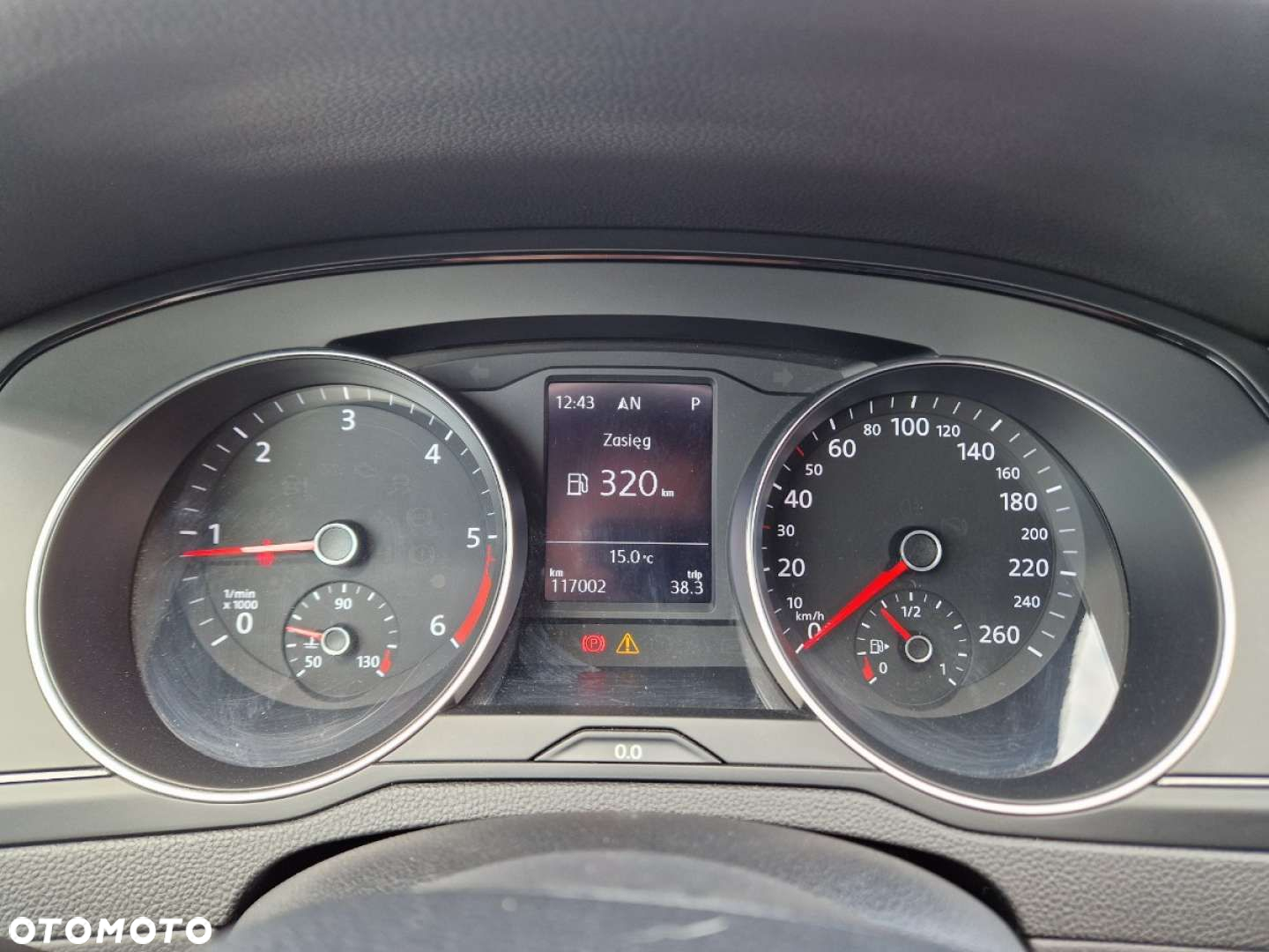 Volkswagen Passat Variant 2.0 TDI SCR DSG - 12