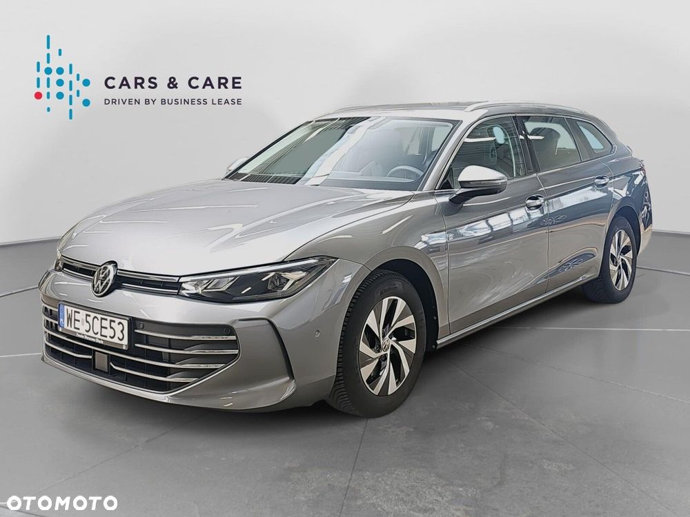Volkswagen Passat - 4