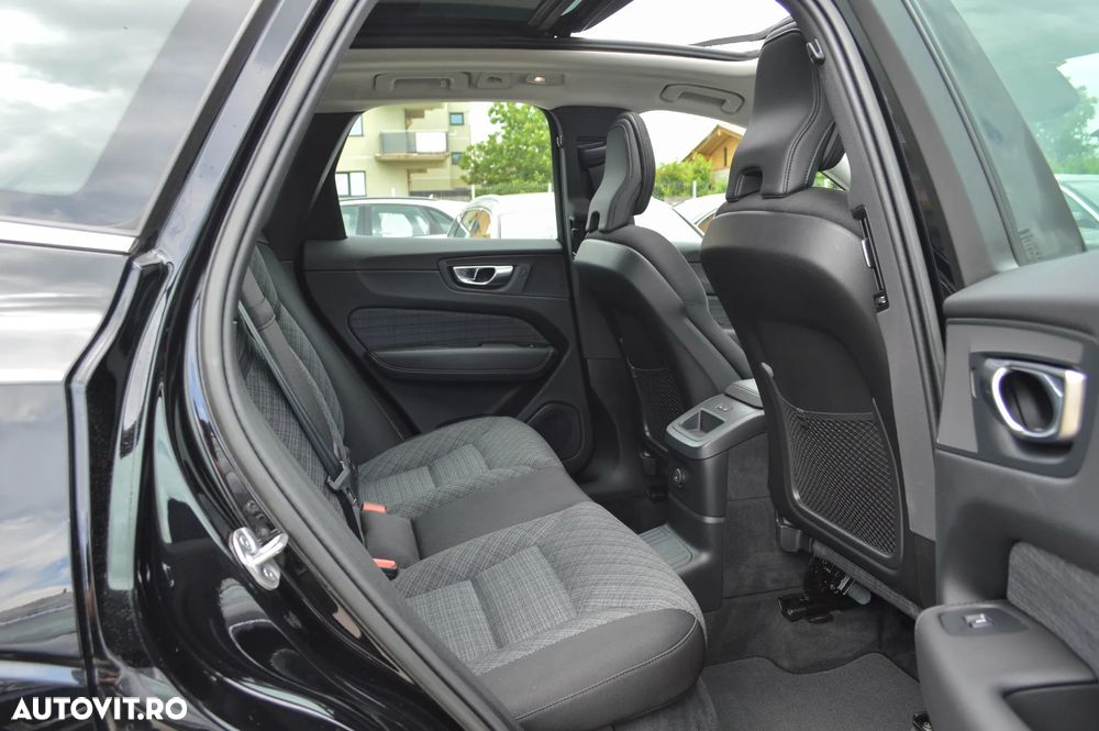 Volvo XC 60 T6 AWD Ultra Black Edition - 19