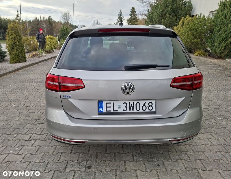 Volkswagen Passat - 21