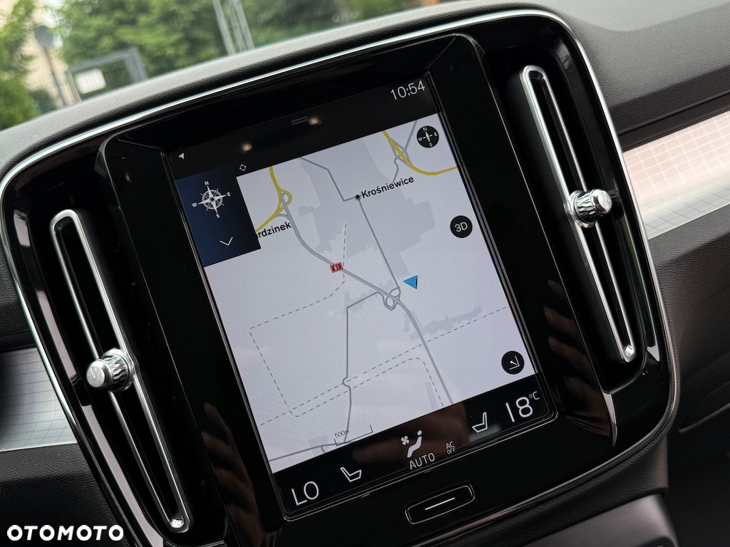 Volvo XC 40 T3 Momentum Pro - 26