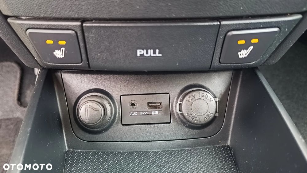 Hyundai i30 1.4 FIFA WM Edition - 24