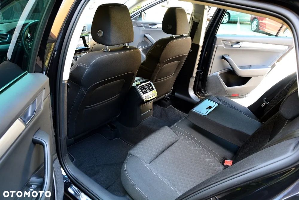 Skoda Superb 2.0 TDI DSG Style - 8