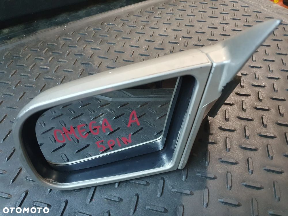 OPEL OMEGA A LUSTERKO 5 PIN LEWE EUROPA SREBRNE - 2